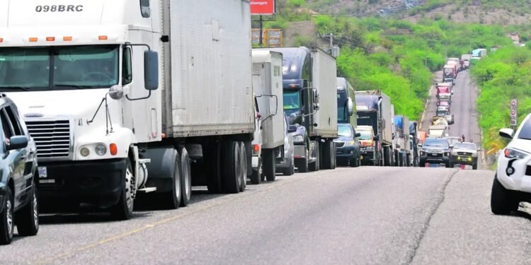 Infraestructura precaria golpea el comercio en Centroamérica: menos del 50% de las carreteras están en buen estado