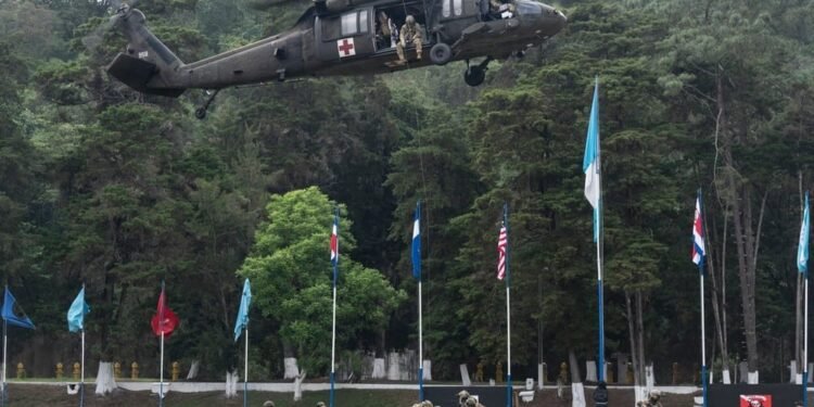 Costa Rica participa en ejercicios policiales y militares en medio de presión del crimen organizado