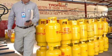 Escasez de gas licuado afecta a hogares y negocios en Nicaragua