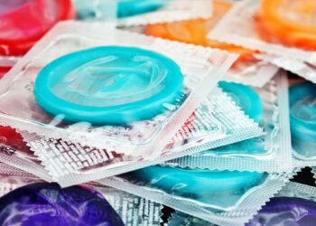 Condones subirían hasta 30 % por crisis en Irán: impacto global amenaza acceso en países en desarrollo