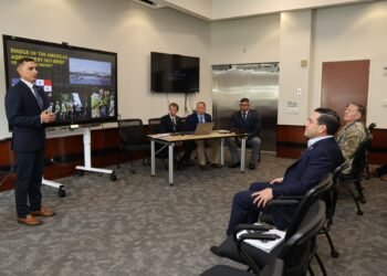 Ingenieros estadounidenses entregan informe sobre condiciones del puente de Las Américas, en Panamá