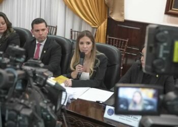 Testigos comparecen en Juicio Político contra consejero y magistrados del Tribunal Electoral de Honduras