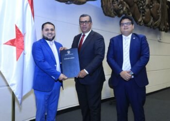 Asamblea panameña aprueba ley que obliga a empresas online a tener una dirección real ante estafas