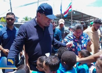 Costarricenses califican con 6.7 a Rodrigo Chaves para el final de su gestión como presidente