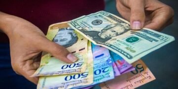  Expertos debaten entre la dolarización y devolver la autonomía del Banco Central venezolano
