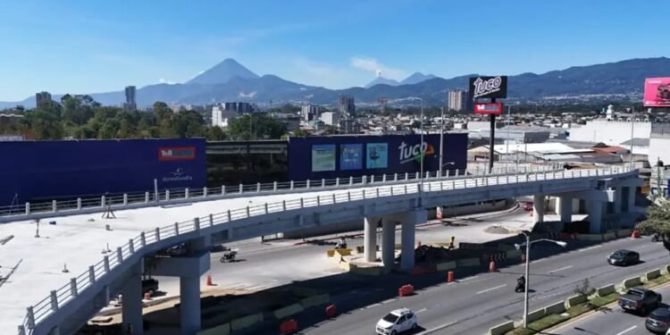 Anuncian cierres temporales en la calzada Roosevelt de la Ciudad de Guatemala por obras en paso a desnivel