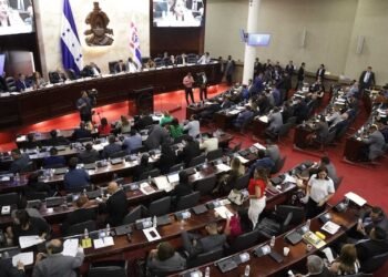 Congreso hondureño busca endurecer leyes contra la extorsión y declarar terroristas a las pandillas