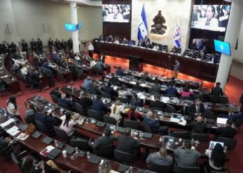 Congreso de Honduras ha descontado más de $26,000 en salarios de diputados que llegan tarde o interrumpen sesiones