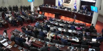 Congreso de Honduras ha descontado más de $26,000 en salarios de diputados que llegan tarde o interrumpen sesiones