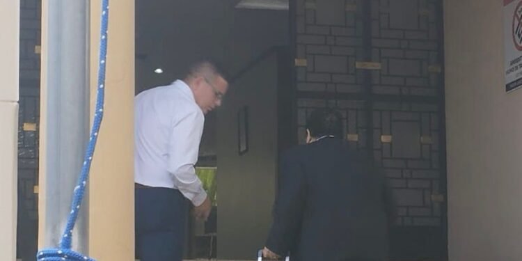 Exdiputado Fabricio Alvarado comparece ante la Fiscalía costarricense por tres acusaciones de abuso sexual