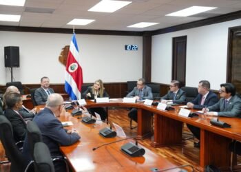 Presidenta de Costa Rica se reúne este viernes con diputados y el Poder Judicial para acuerdos en seguridad