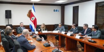 Presidenta de Costa Rica se reúne este viernes con diputados y el Poder Judicial para acuerdos en seguridad