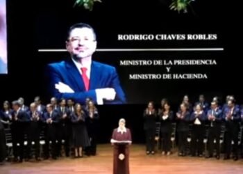 La presidenta electa de Costa Rica anuncia su nuevo gabinete y le da dos puestos a Rodrigo Chaves