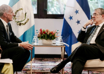Presidentes de Honduras y Guatemala buscan fortalecer agenda de comercio, seguridad e inversión en reunión bilateral