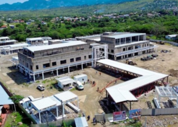 Suspenden la construcción de tres hospitales en Honduras por supuestas irregularidades en el uso de fondos públicos