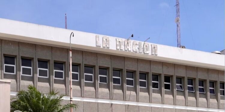 EE UU retira visas a directivos del periódico La Nación de Costa Rica