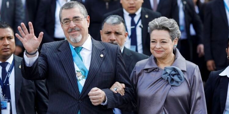 Gobierno de Guatemala justifica gastos de seguridad de familia presidencial tras varias críticas