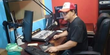 Dictadura de Nicaragua cierra dos radioemisoras más y confisca equipos de transmisión