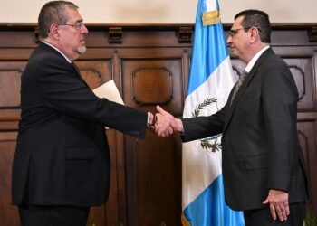 Presidente de Guatemala proclama victoria política tras relevo de Consuelo Porras como fiscal general