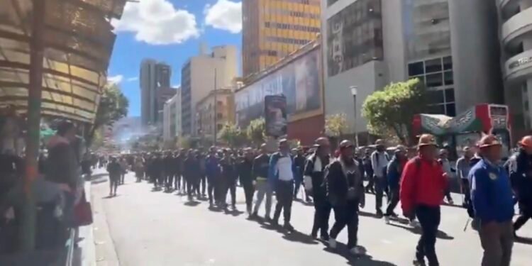 Costa Rica, Guatemala y Panamá respaldan la democracia en Bolivia ante crisis por bloqueos