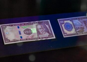 Guatemala pondrá en circulación nuevo billete conmemorativo de 100 quetzales