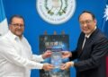 Universidad taiwanesa dona a Guatemala ediciones del Popol Vuh traducidos al chino mandarín