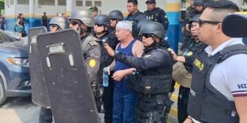 Guatemala entrega a sospechoso de participar en cinco policías hondureños
