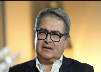 Juan Orlando Hernández se declara víctima de “una operación política internacional”