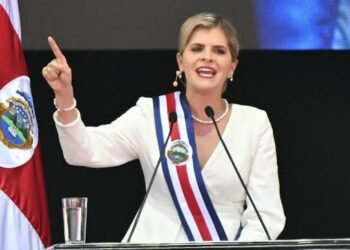 Nueva presidenta de Costa Rica augura una “reforma profunda” aunque dice que nunca atentaría contra la división de poderes