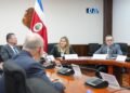 Políticos opositores critican duramente a presidenta costarricense por reuniones que parecen un “show”