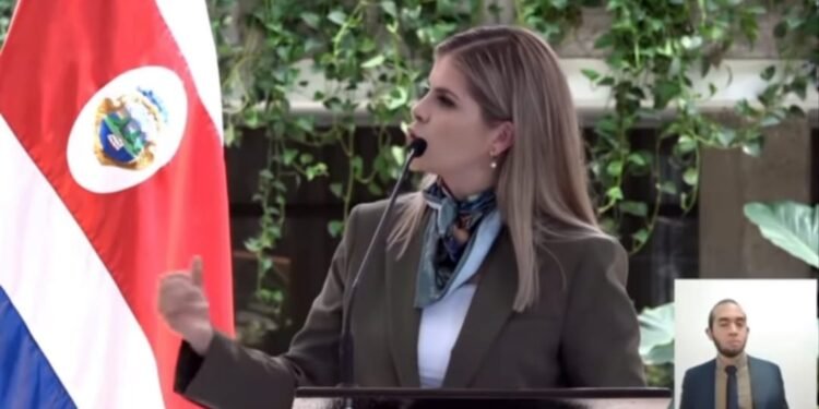 Presidenta de Costa Rica retira de la Asamblea reforma del mercado eléctrico tras no conseguir votos para su aprobación