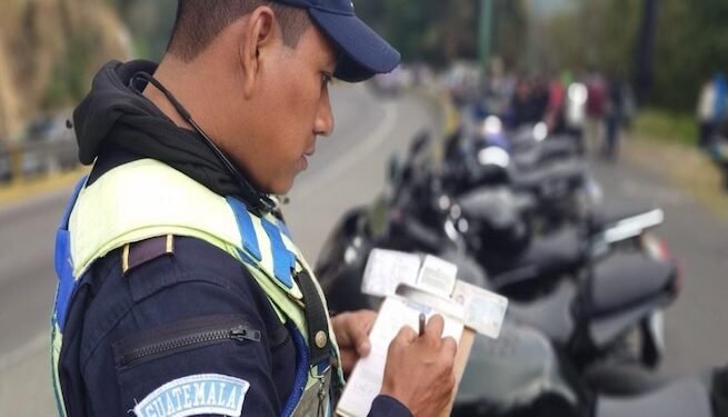 Motociclistas concentran el 59 % de las multas de tránsito en Guatemala