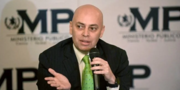 Exfiscal general hondureño regresa a su país bajo rumores de haber sido expulsado de Nicaragua