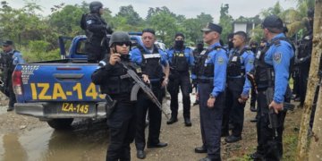 Guatemala refuerza su frontera tras masacres y ataques en Honduras