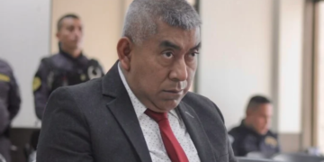 Fiscal general de Guatemala destituye del Ministerio Público al polémico Rafael Curruchiche