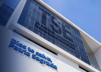 La oposición salvadoreña se queda sin representación en tribunal electoral tras últimas reformas constitucionales