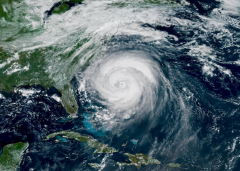 Pronostican una temporada de huracanes menos activa en Atlántico
