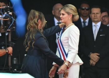 Laura Fernández es juramentada como presidenta de Costa Rica para el período 2026-2030