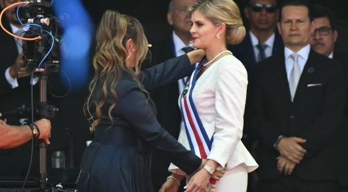 Laura Fernández es juramentada como presidenta de Costa Rica para el período 2026-2030