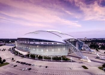 Un hondureño enfrenta cargos en EEUU por volar un dron cerca de un estadio mundialista