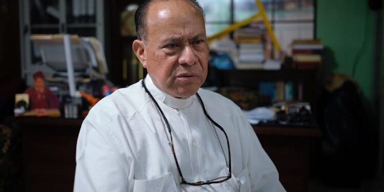 Obispo nicaragüense es liberado tras detención y largo interrogatorio de policía orteguista