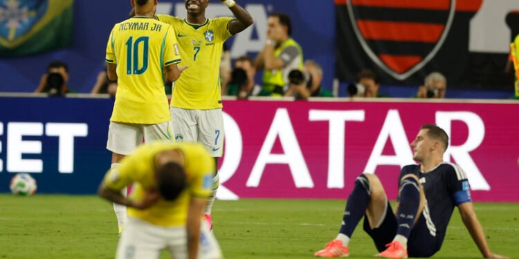 Brasil sonríe por partida doble: clasifica líder y regresa Neymar