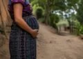 Cada 10 minutos una adolescente da a luz en Guatemala: más de 56 mil nacimientos en un año mantienen la alarma