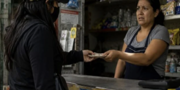 El 54% de las capturas por extorsión en Guatemala corresponde a mujeres