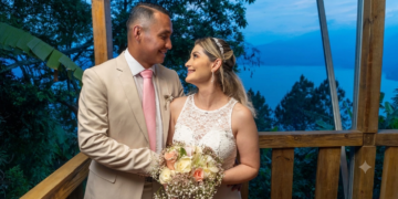 Árbitro salvadoreño Iván Barton se habría casado antes de su creciente protagonismo en el Mundial