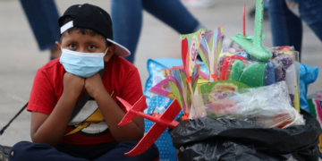 Más de un millón de niños trabajan en Honduras por la pobreza, alertan expertos y defensores de derechos humanos