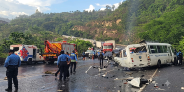 Al menos siete policías hondureños mueren en accidente vial