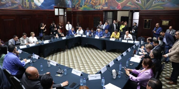 El Congreso guatemalteco logra acuerdo en cinco enmiendas a la ley antilavado