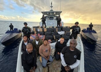 El Salvador decomisa 6.68 toneladas de cocaína en altamar