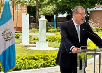 Presidente de Guatemala destaca coordinación con EE UU para combatir narcotráfico y crimen organizado